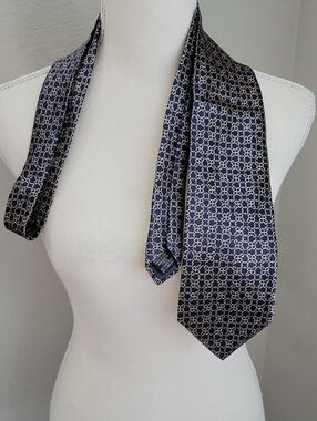 Luca Franzini Navy & Gold Chain Geometric Pattern Silk Tie Made In Italy